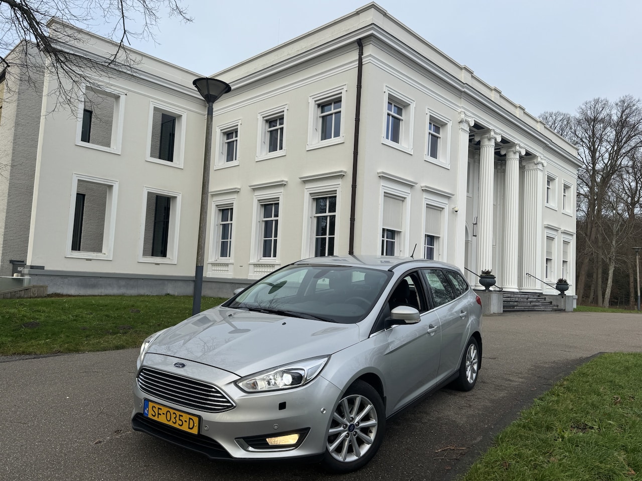 Ford Focus Wagon - 1.0 T 126 PK TITANIUM 1:24! - AutoWereld.nl