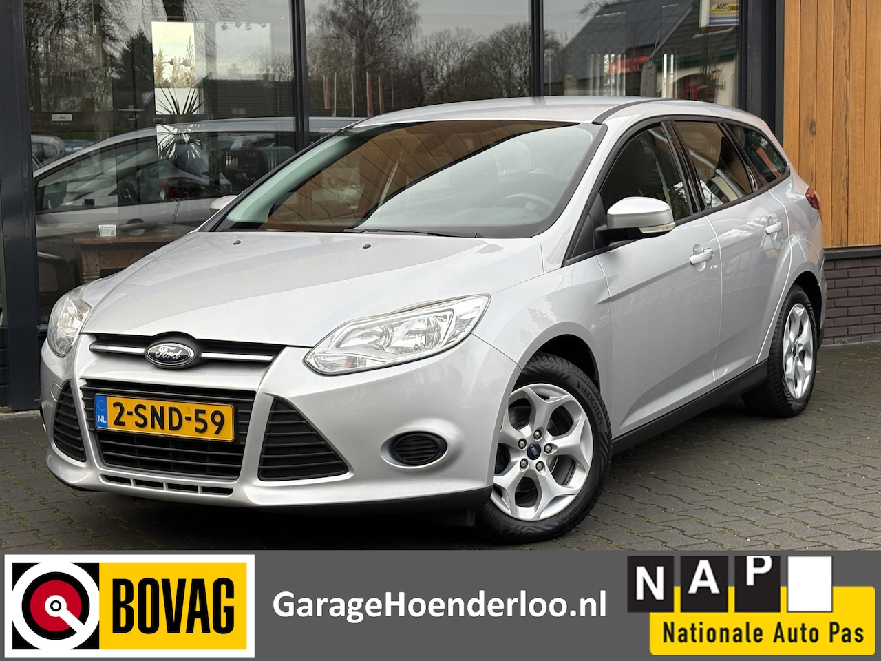 Ford Focus Wagon - 1.0 EcoBoost Nieuwe Distributieriem. Nieuwe APK - AutoWereld.nl