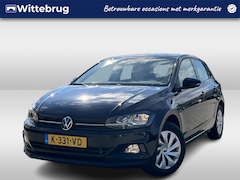 Volkswagen Polo - 1.0 TSI Comfortline / Navigatie / Parkeersensoren achter / Airco /