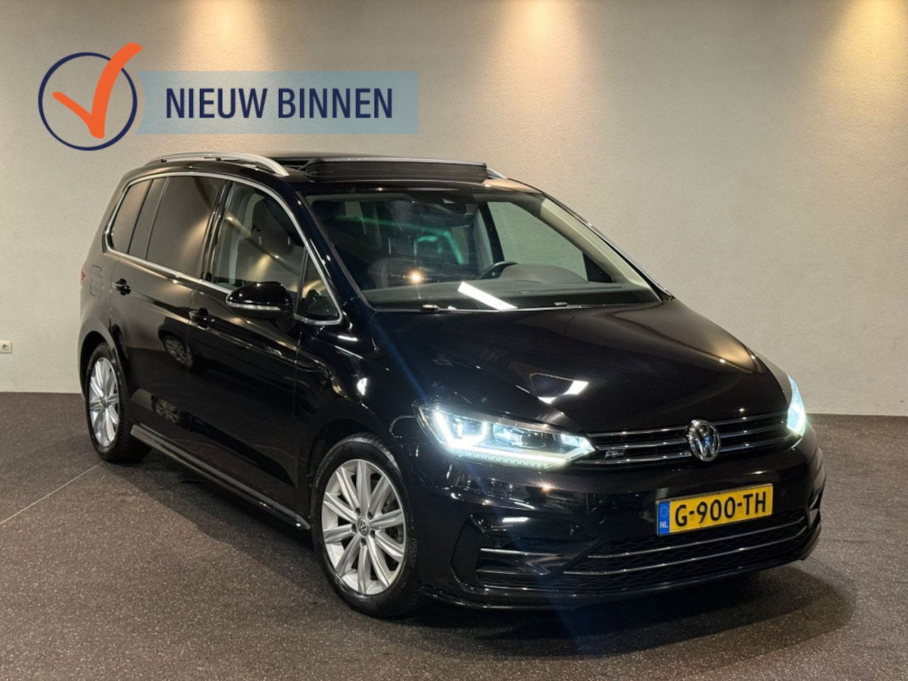 Volkswagen Touran - 1.5 TSI Hi.lBns R I DSG I 7 Persoons I - AutoWereld.nl