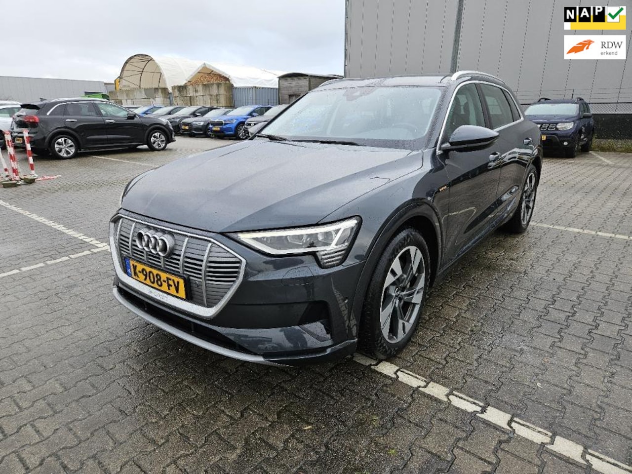 Audi e-tron - 55 quattro Business edition 95 kWh | SOH 88% | Trekhaak | Elektrische stoelen + Achterklep - AutoWereld.nl