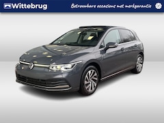 Volkswagen Golf - 1.4 eHybrid 204pk DSG Style / Panorama dak / IQ led / Memory Seat / Achteruitrij camera /