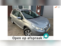 Peugeot 2008 - 1.2 PureTech Allure / Leder / Navi / PDC / Clima / Cruise