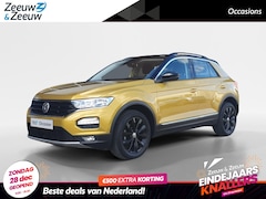 Volkswagen T-Roc - 1.0 TSI Style Business | Navigatie | Parkeersensoren voor en achter | Apple Carplay / Andr