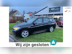 BMW X1 - XDrive25e Business Edition Plus NAVI / TREKHAAK