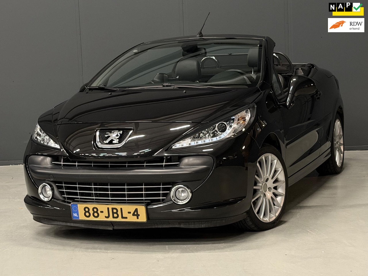 Peugeot 207 CC - 1.6-16V T Roland Garros CARPLAY/STOELVERW/CRUISE/AIRCO | NETTE AUTO ! - AutoWereld.nl