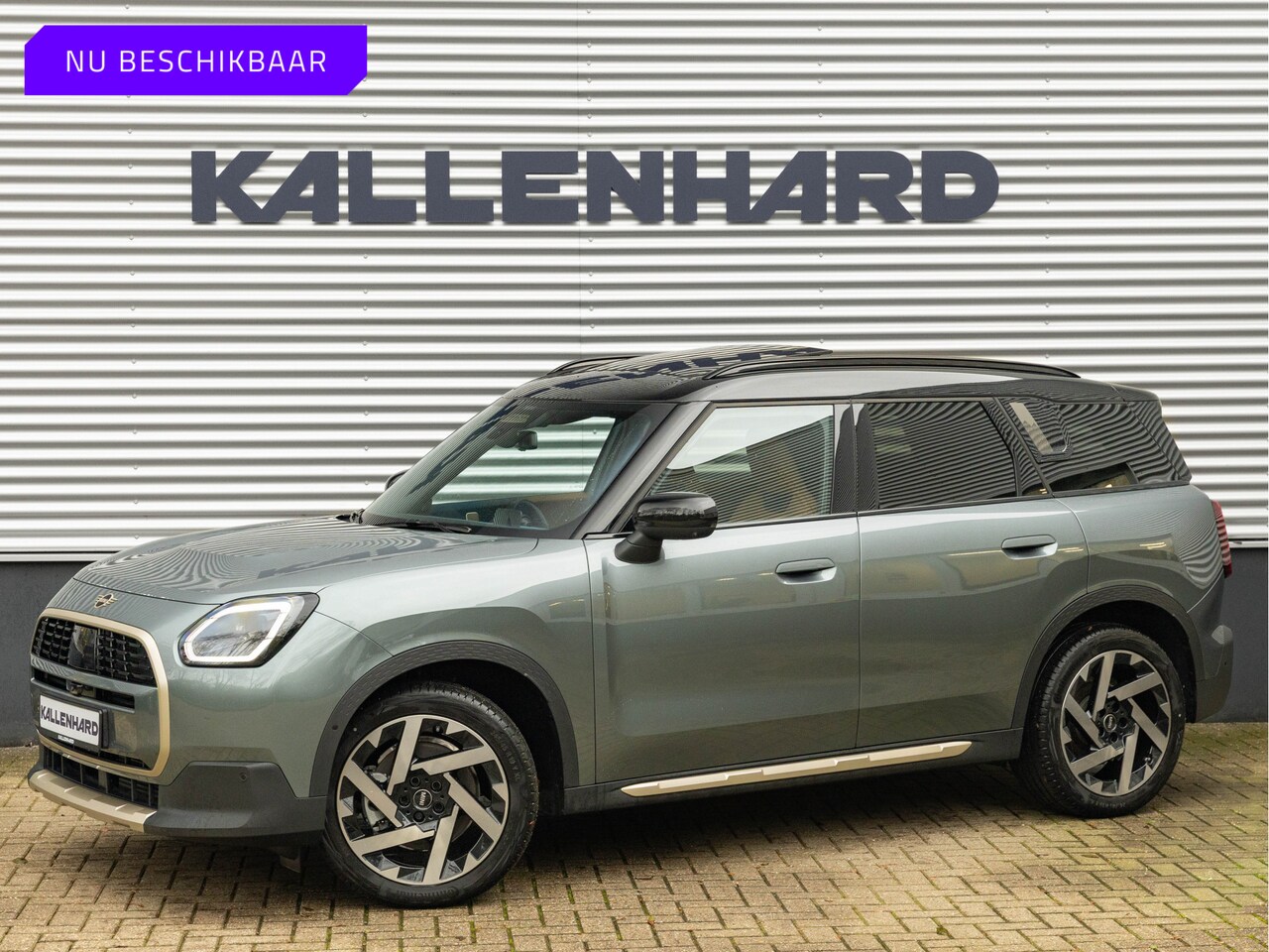 MINI Countryman - Mini 1.5 C Favoured - XL Pakket - Pano - Trekhaak - Memoryzetel - AutoWereld.nl