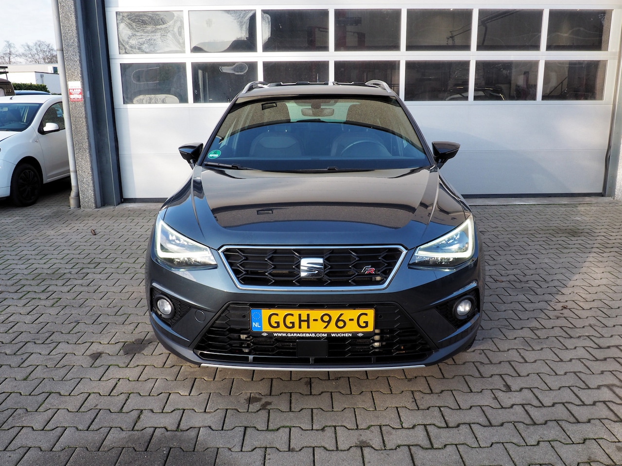 SEAT Arona - FR 1.0 TGI Business Intense LUXE! NAVI STOELVERW. CAMERA.