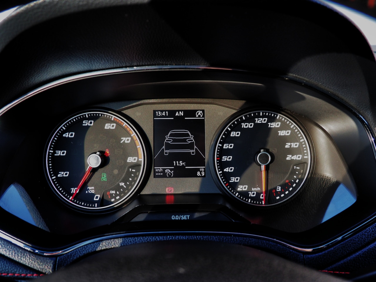 SEAT Arona - FR 1.0 TGI Business Intense LUXE! NAVI STOELVERW. CAMERA.