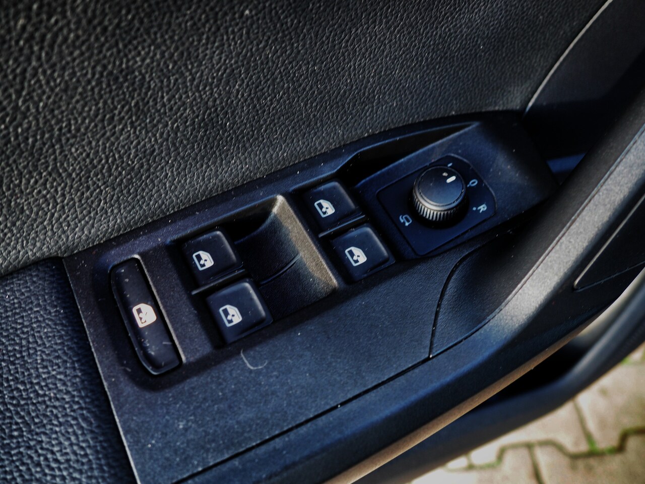 SEAT Arona - FR 1.0 TGI Business Intense LUXE! NAVI STOELVERW. CAMERA.