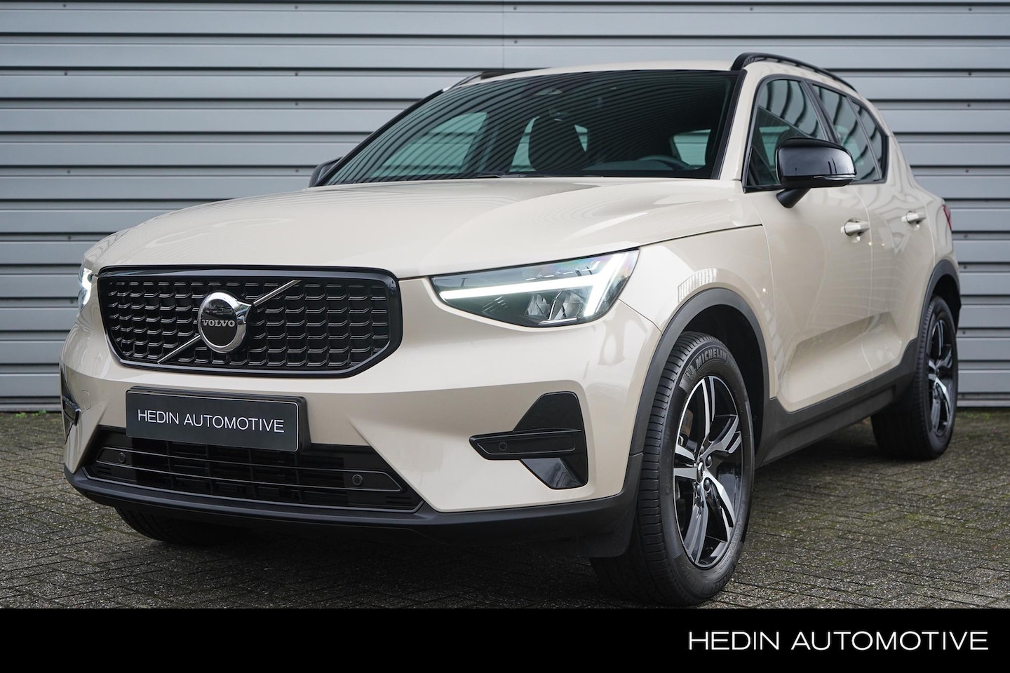Volvo XC40 - 2.0 B4 Plus Dark | Google on Board | Internet | DAB+| Adaptieve Cruise controle | BLIS | - AutoWereld.nl