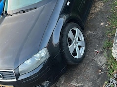 Audi A3 - 2.0 FSI Ambiente