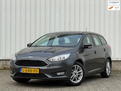 Ford Focus Wagon - 1.0 (125PK)2e Eigenaar, Trekhaak, climateControle, CruiseControle, ElektrischeRamen, Apk t