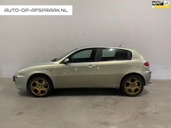 Alfa Romeo 147 - 1.6 T.Spark Edizione Limitata 5drs. Clima Navi APK NAP
