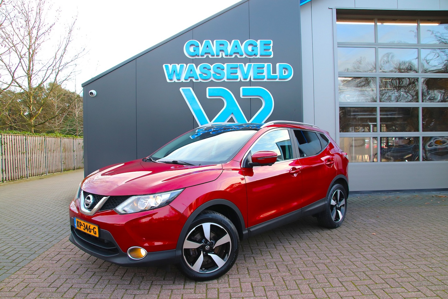 Nissan Qashqai - 1.2 DIG-T N-Connecta Trekhaak/Camera/Cruise/Pano/ - AutoWereld.nl