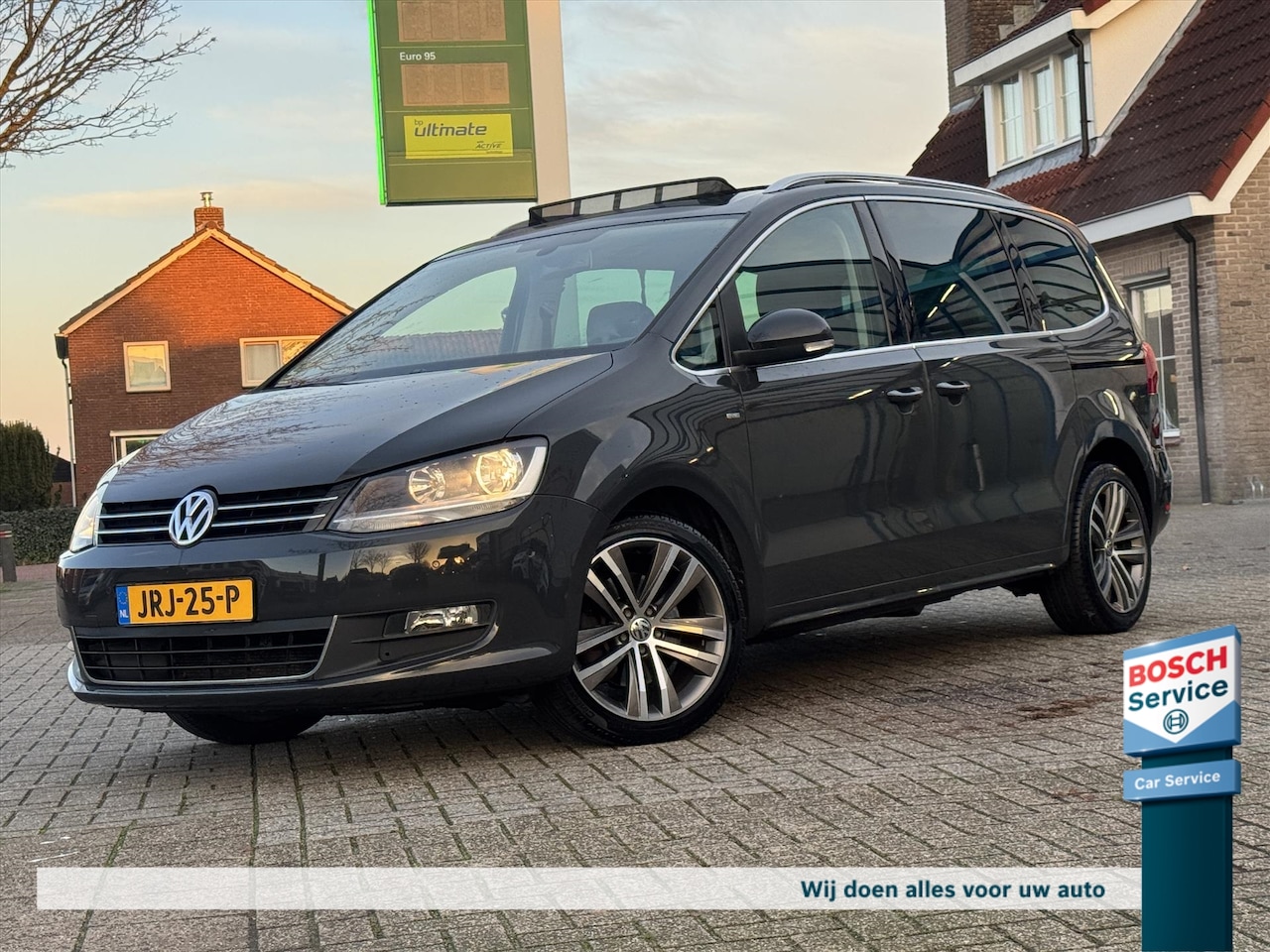 Volkswagen Sharan - 1.4 TSI CUP / Pano / Stoelverwarming / Navi / Pdc / Elektr Stoel / Clima / Cruise / Lichtm - AutoWereld.nl