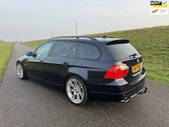 BMW 3-serie Touring - 320i High Executive