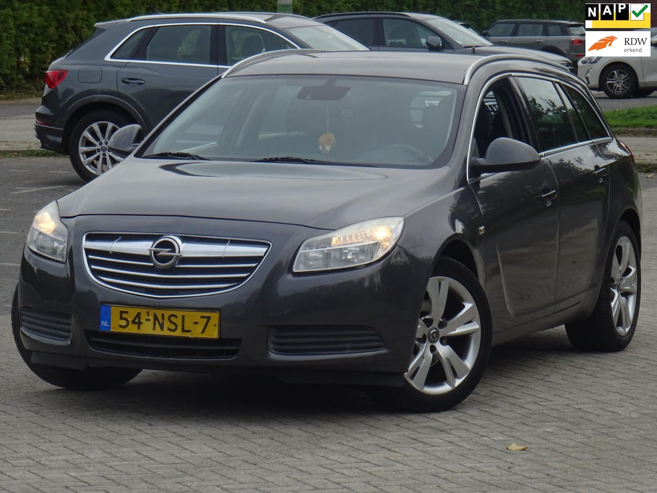 Opel Insignia Sports Tourer - 1.8 Edition NAP/NAVI/CRUISE/PDC - AutoWereld.nl