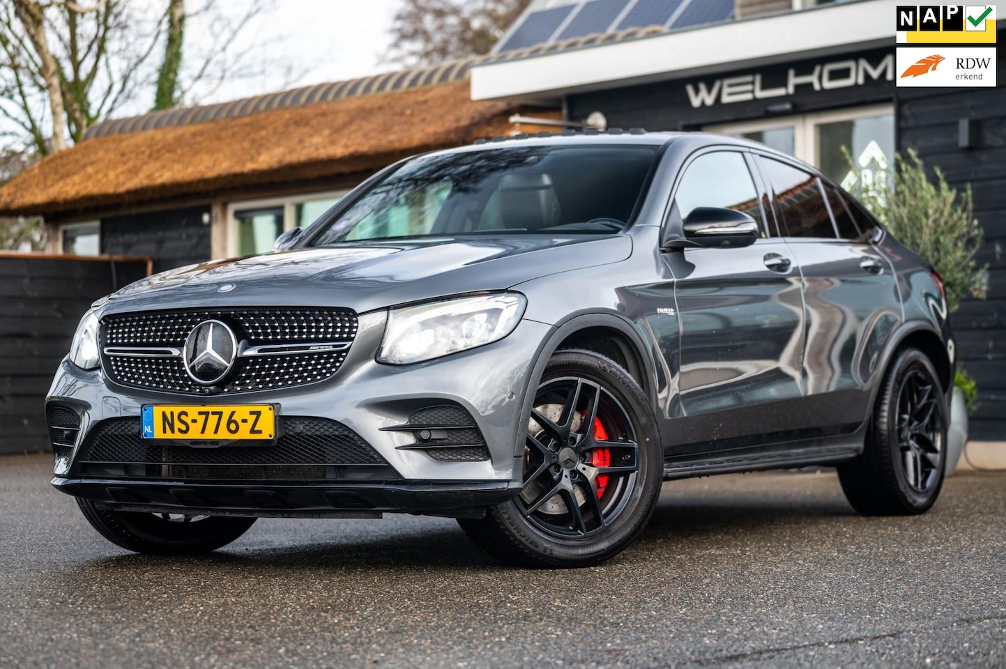 Mercedes-Benz GLC-klasse Coupé - AMG 43 4MATIC NL-Auto I NAP I Distronic I Burmester I Open dak I Leder I Stoelverwarming & - AutoWereld.nl