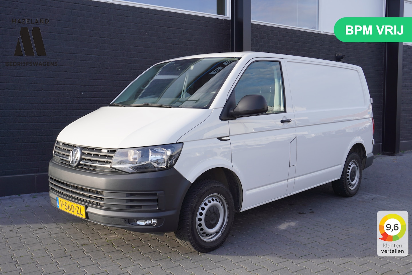 Volkswagen Transporter - 2.0 TDI 150PK DSG Automaat EURO 6 - Airco - Trekhaak - PDC - € 10.900,-  Excl. - AutoWereld.nl