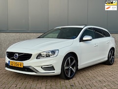 Volvo V60 - 2.0 T4 Business Sport R-DESIGN Camera/Leder/Navi