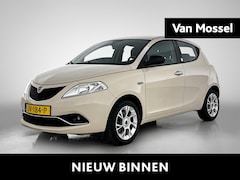 Lancia Y(psilon) - Ypsilon 0.9 TwinAir Opening Edition | Automaat | Parkeersensoren | Navigatie |