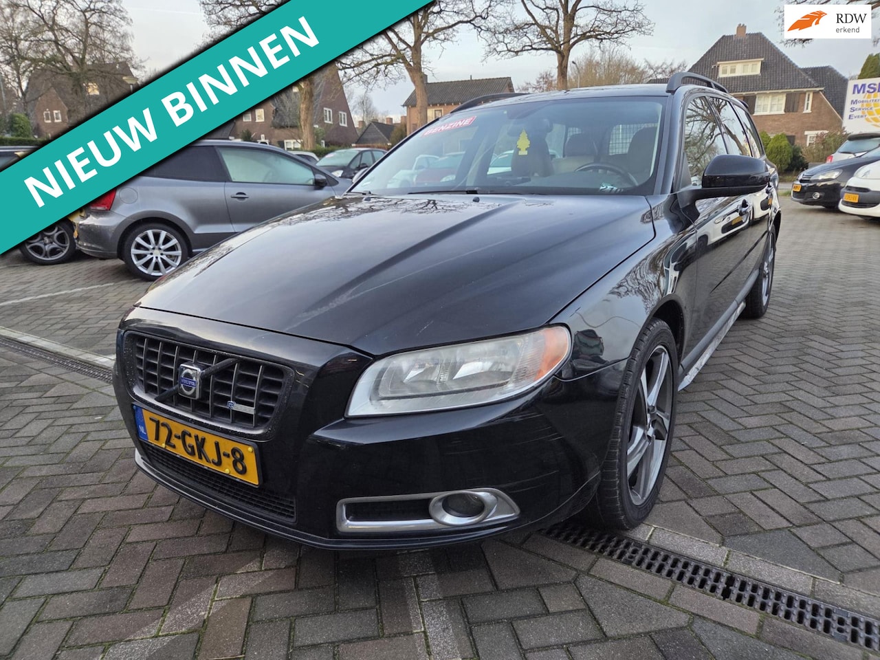 Volvo V70 - 2.5T Kinetic LEUKE AUTO RIJDT EN SCHAKELT GOED - AutoWereld.nl
