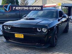 Dodge Challenger - 5.7 V8 Hemi Shaker 2015 Zwart Schuifdak