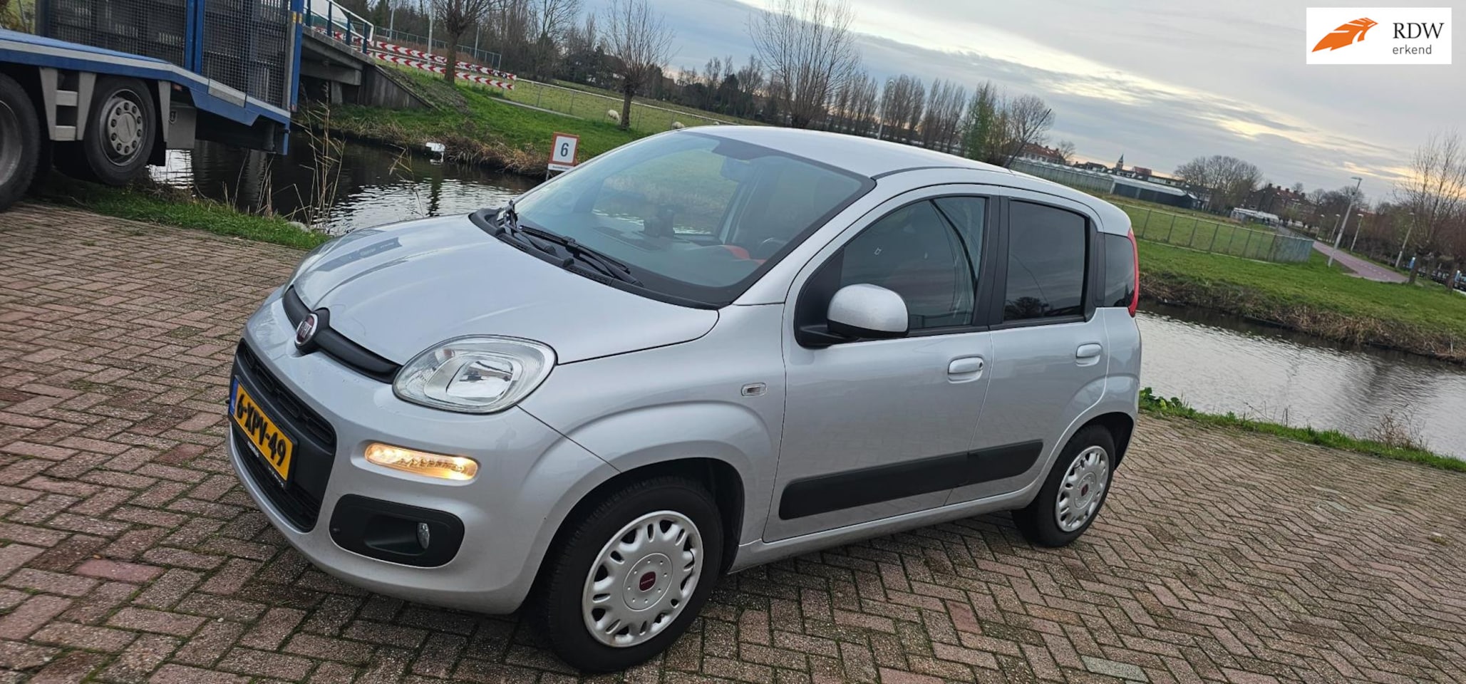 Fiat Panda - 0.9 TwinAir Lounge airco lage kms - AutoWereld.nl