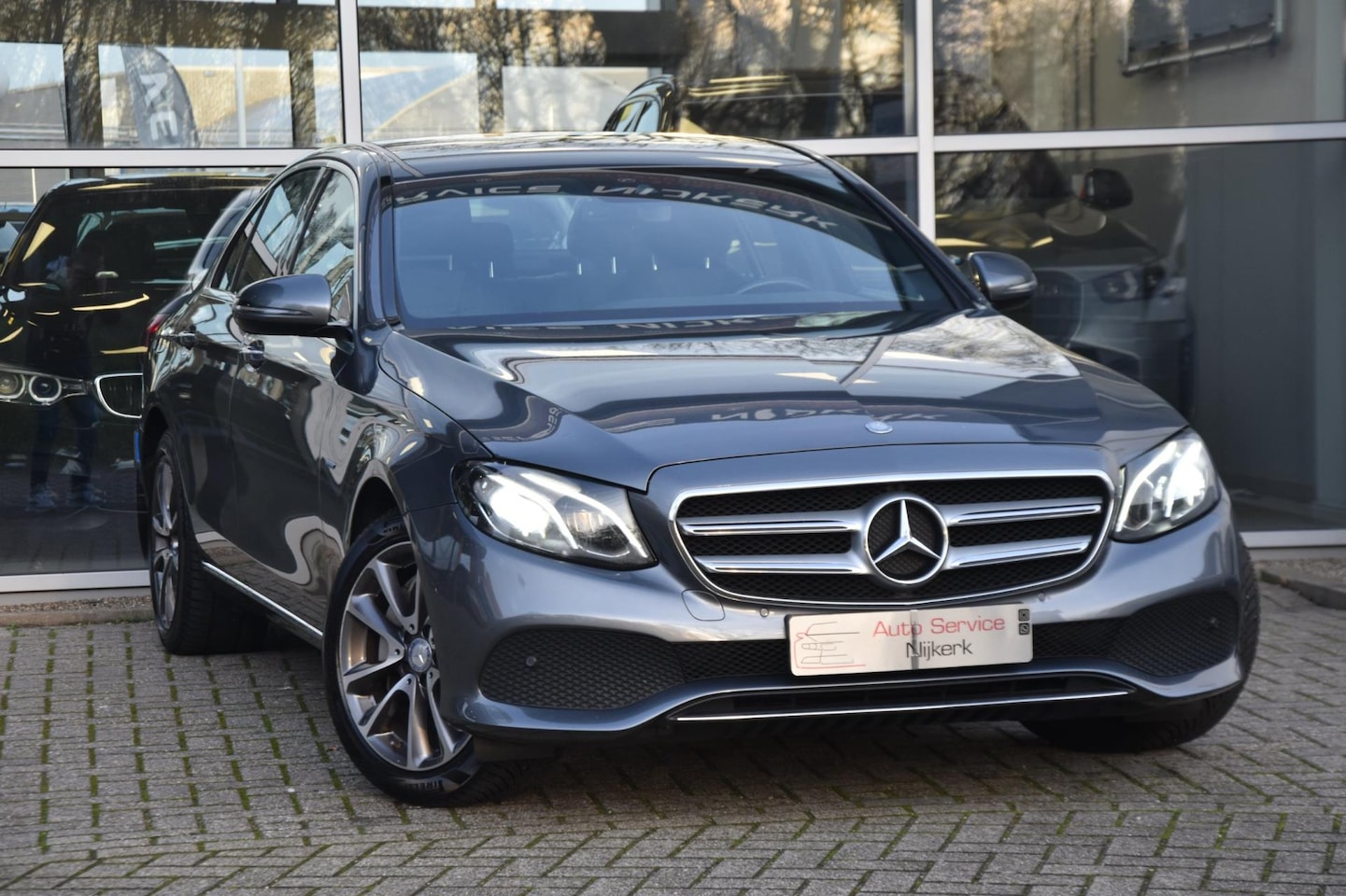 Mercedes-Benz E-klasse - 350 e Lease Edition Airco Aut. Leder Led Trekhaak - AutoWereld.nl