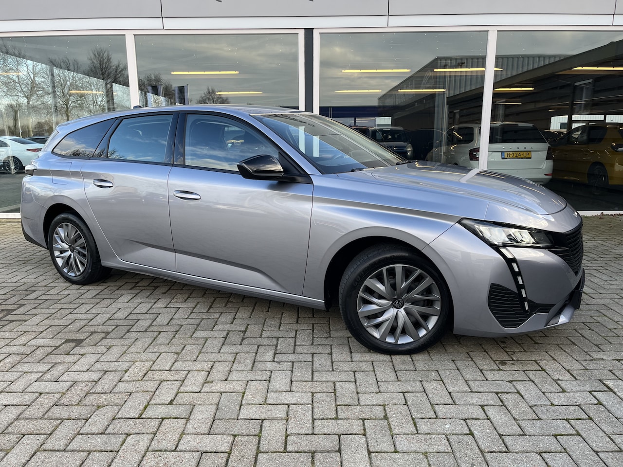 Peugeot 308 SW - 1.2 PureTech Active Pack Business Led / Virtual / Nav 50%deal 7875 ACTIE - AutoWereld.nl