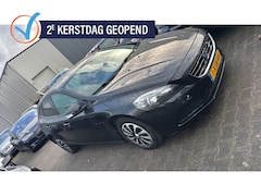 Volvo V40 - 2.0 D4 2014 Diesel Zwart Motorschade Export