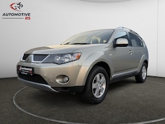 Mitsubishi Outlander - 2.4 Intense 4x4 Airco Trekhaak Nap Cruise LMV Dakrails Youngtimer