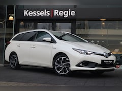 Toyota Auris Touring Sports - 1.8 Hybrid Dynamic Navi Camera 17" Stoelverwarming