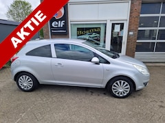 Opel Corsa - 1.2-16V "Essentie" Airco - Apk 17-05-2026