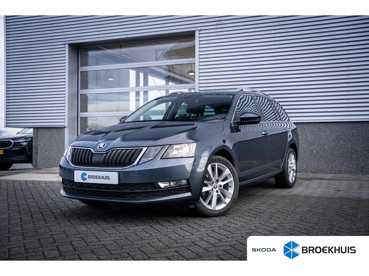 Skoda Octavia Combi - 1.0 TSI Greentech Ambition Business | Cruise control | Lichtmetalen velgen 17" | Parkeerse - AutoWereld.nl
