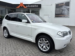 BMW X3 - xDrive25i M-pakket Automaat schokt