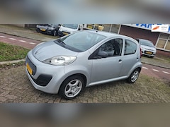 Peugeot 107 - 1.0 Access Accent airco velgen