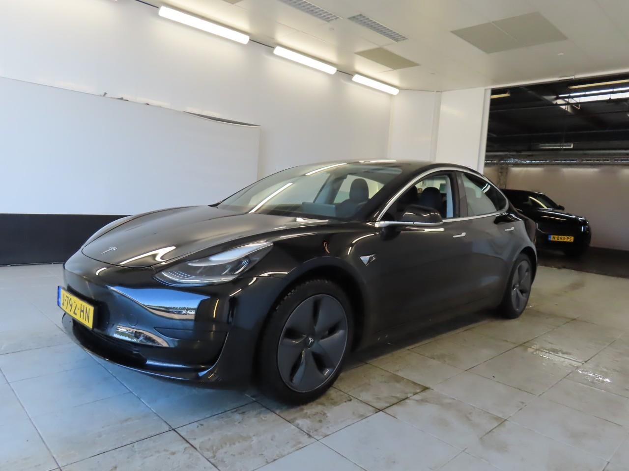 Tesla Model 3 - Standard RWD Plus [ AUTOPILOT+60 kWh+PREMIUM AUDIO ] - AutoWereld.nl