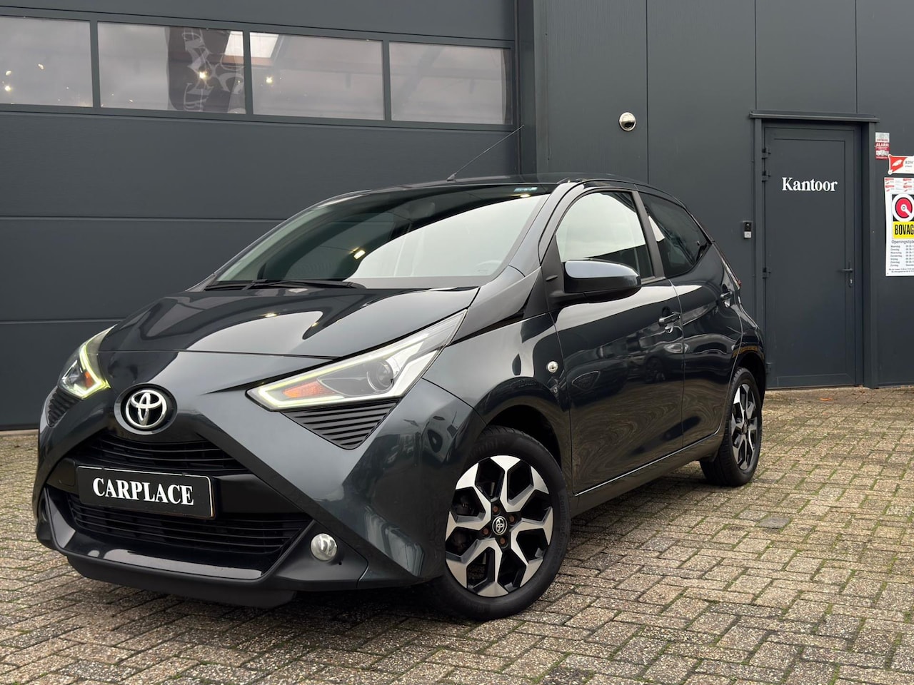 Toyota Aygo - 1.0 VVT-i x 1.0 VVT-i x - AutoWereld.nl