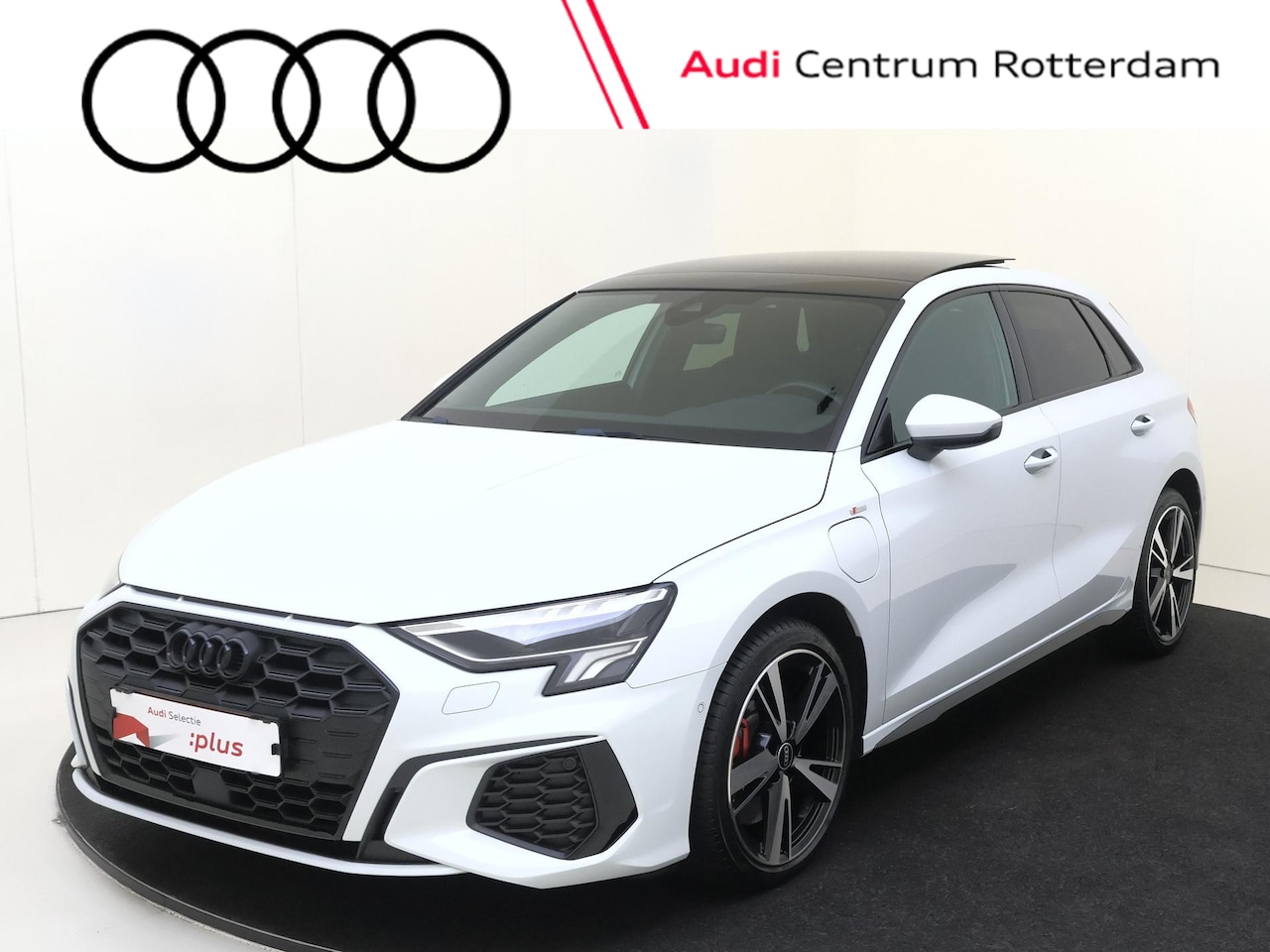 Audi A3 Sportback - 45 TFSI e S edition Competition | Panoramadak | Parkeerassistent | Audi virtual cockpit | - AutoWereld.nl