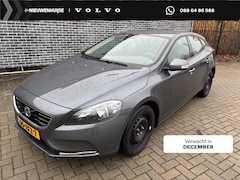 Volvo V40 - 1.6 T3 Kinetic | Trekhaak | Navigatie | Achteruitrijcamera | Cruise control | Parkeersenso
