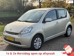 Daihatsu Sirion 2 - 1.3-16V Comfort|Airco|5 Deurs|Apk