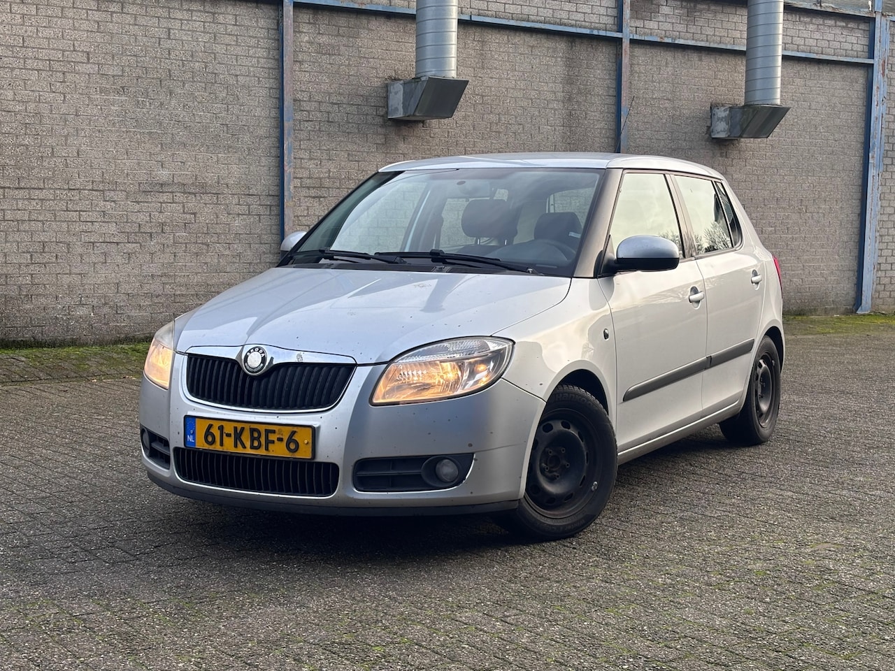 Skoda Fabia - 1.4-16V Ambition | Clima + Cruise Nu € 1.250,-!!! - AutoWereld.nl