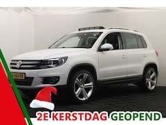 Volkswagen Tiguan - 2.0 TDI Sport&Style 4Motion |Pano|Navi|