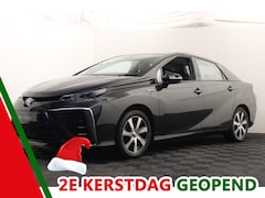 Toyota Mirai - Dynamic