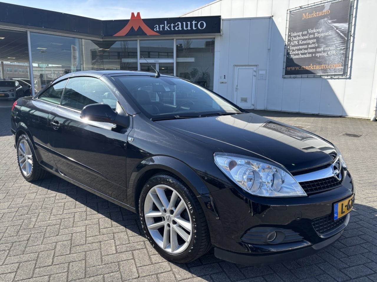 Opel Astra Cabriolet - 1.6 Cosmo Leder Bluetooth Climate Cruise Stoelverw pdc!! - AutoWereld.nl