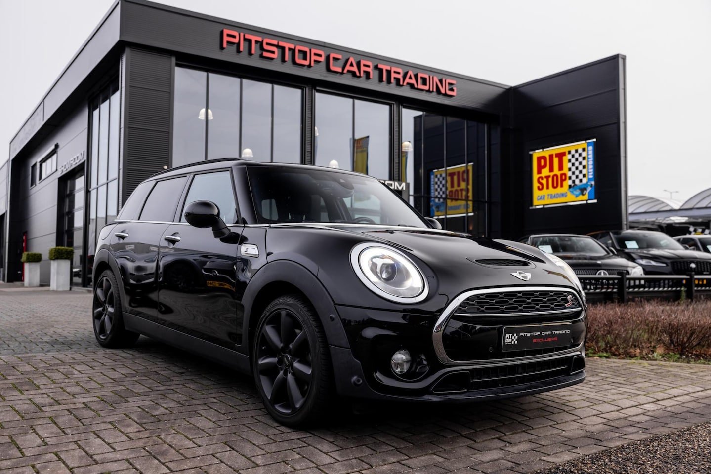 MINI Clubman - 2.0 Cooper S Chili Serious Business Mini 2.0 Cooper S Chili Serious Business, 192 PK, Camera, PDC, Cruise, Navi! - AutoWereld.nl
