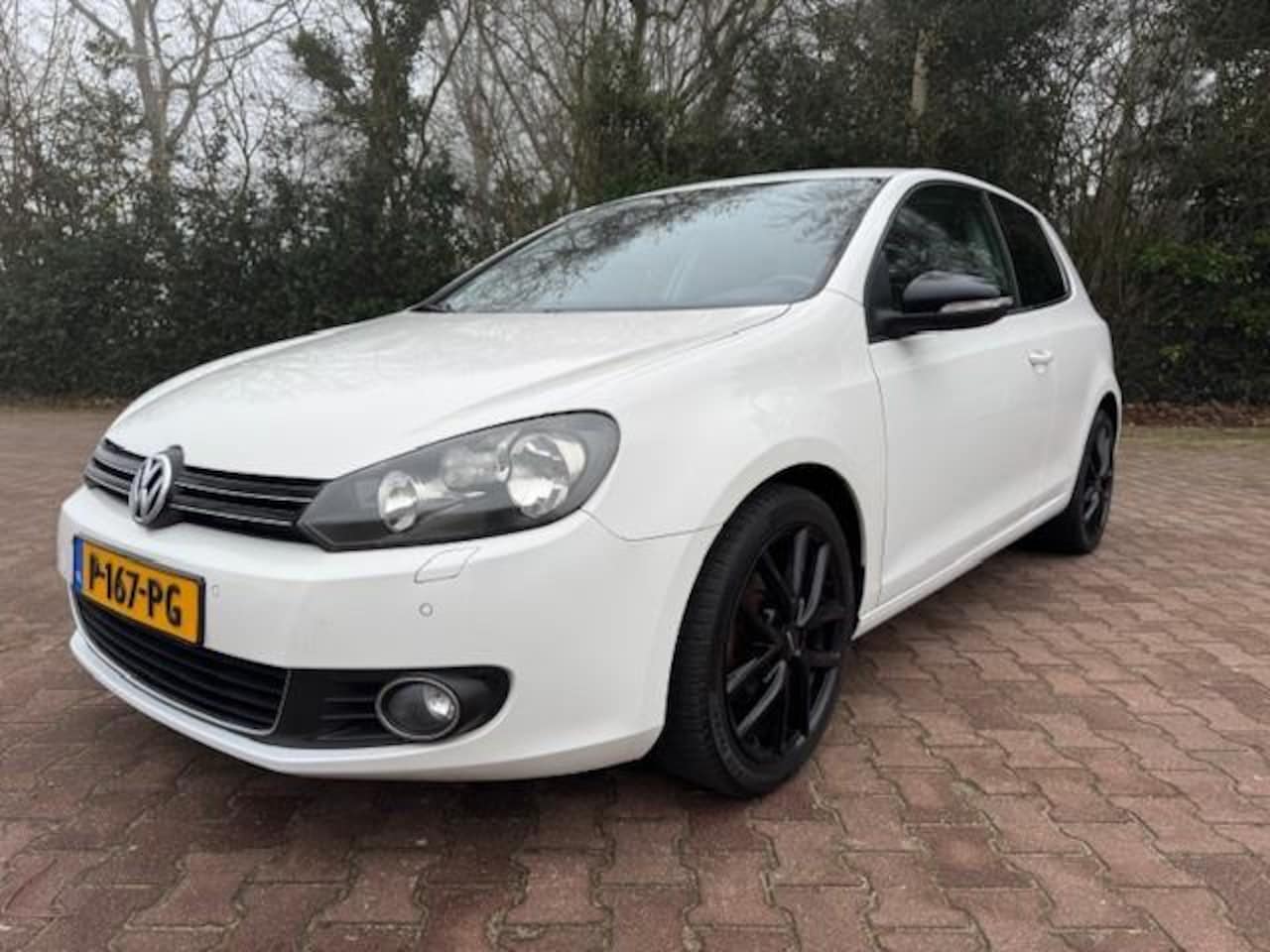 Volkswagen Golf - 1.2 SPORTLINE MATCH 17INCH/HLEER/STOELVERW/PDC/CLIMA/APK - AutoWereld.nl
