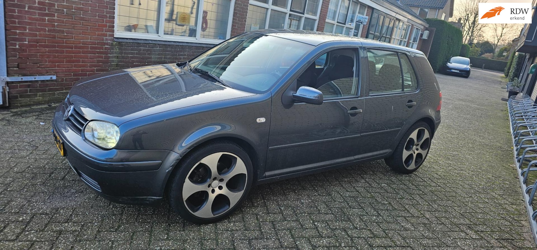 Volkswagen Golf - 1.8-5V Turbo GTI 1.8-5V Turbo GTI - AutoWereld.nl